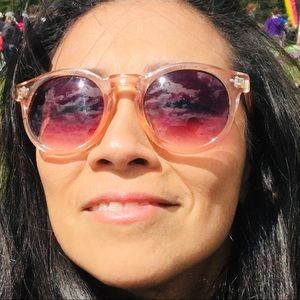 Meet your Posher, Raquel